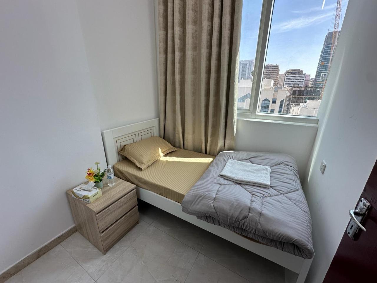 Corniche Street - Stunning Room Abu Dhabi Exterior photo