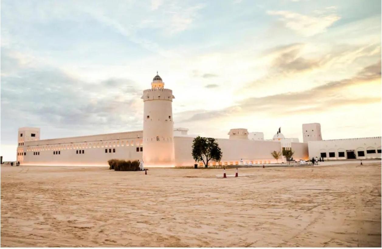 Corniche Street - Stunning Room Abu Dhabi Exterior photo